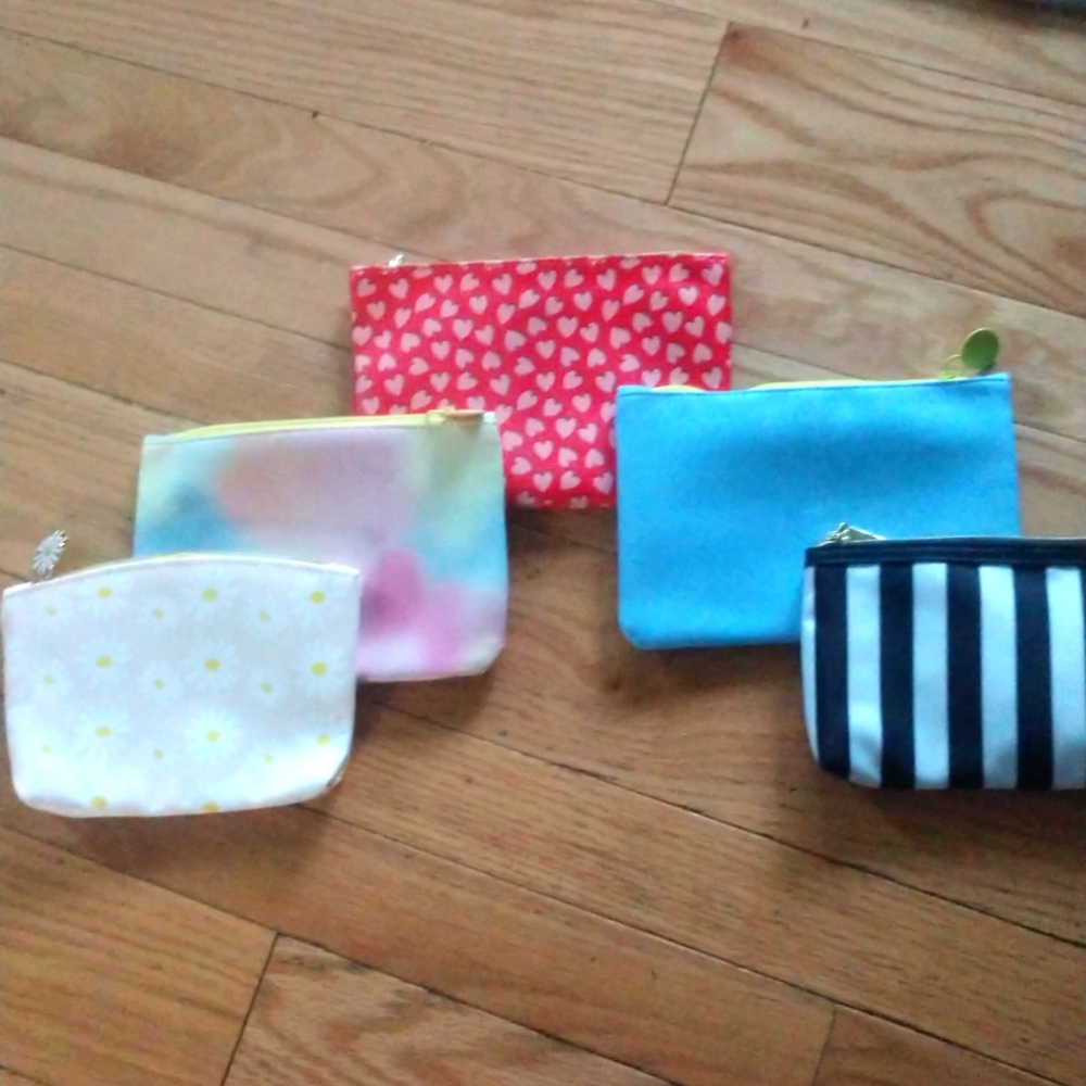Lot of small make up bags